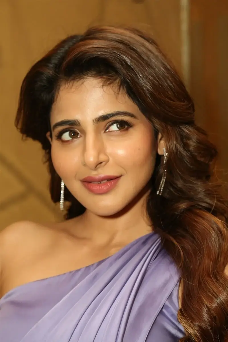 Telugu Actress Iswarya Menon at SPY Movie Teaser Launch